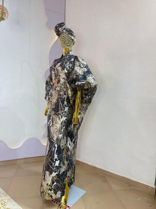 Robe Esta – Image 3